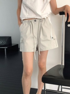 浅米色