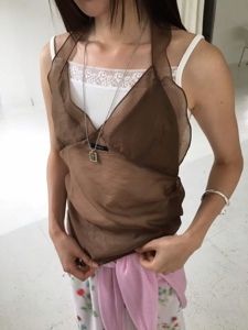 咖啡色