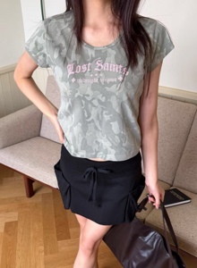 卡其色