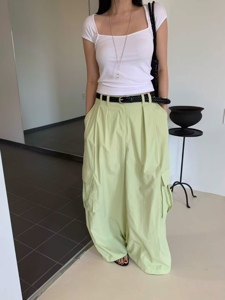 黄色