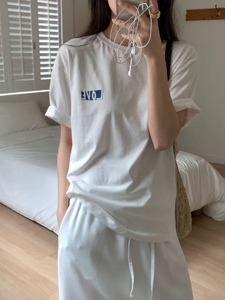 白色