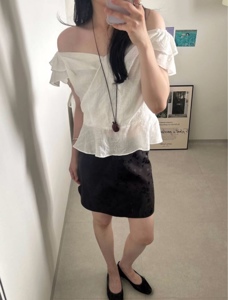 白色