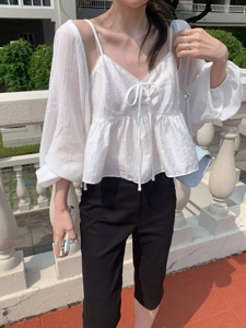 白色