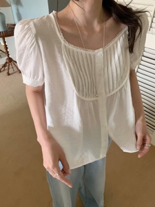 白色