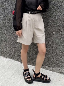 米色