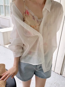 白色