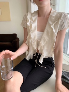 白色
