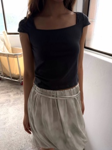 白色