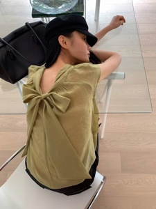 绿色