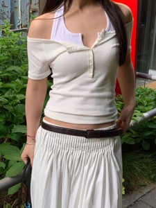 白色