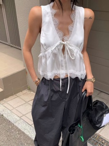 白色