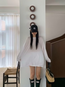 白色