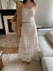 浅米色