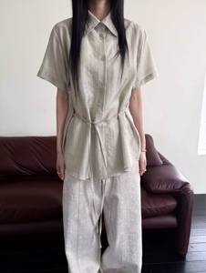 米色