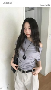 灰色