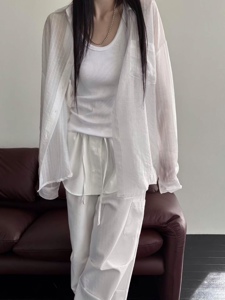 白色