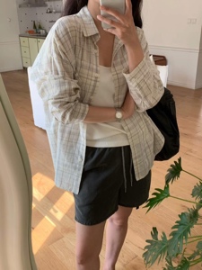 浅米色