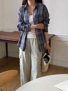 藏青色