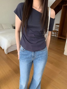 深灰