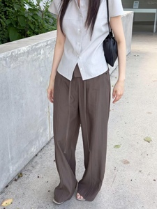 咖啡色
