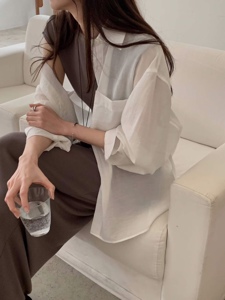 白色