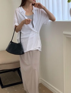 白色
