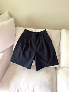 藏青色