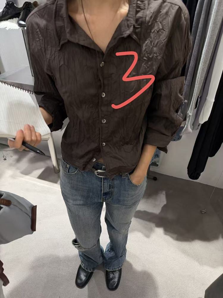 深棕色