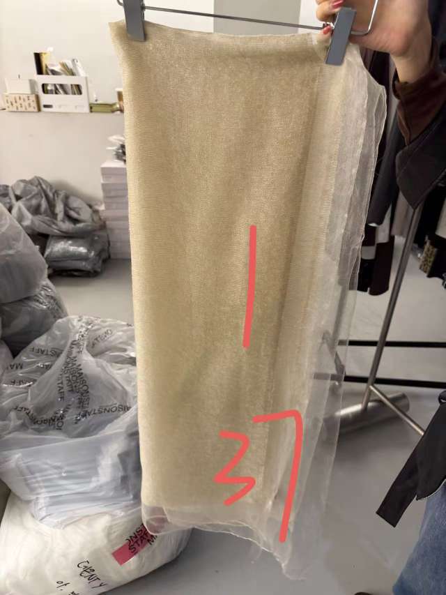 米色