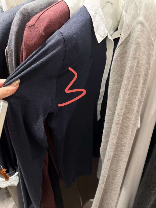 藏青色