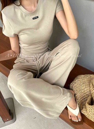 米色