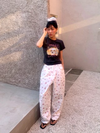 白色