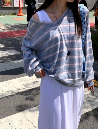 灰色