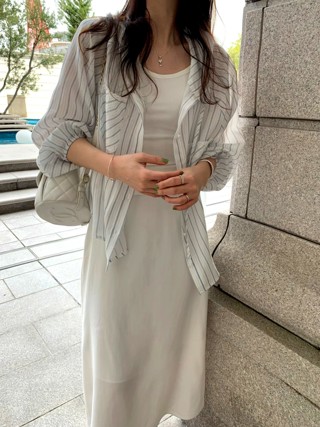白色