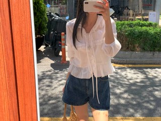 白色