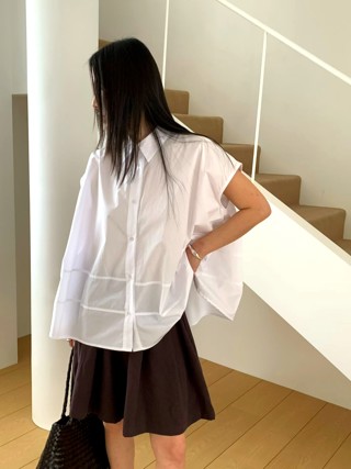 白色