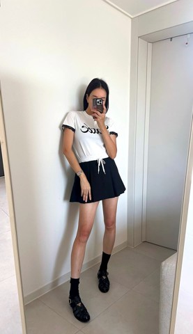 白色