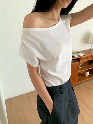 白色