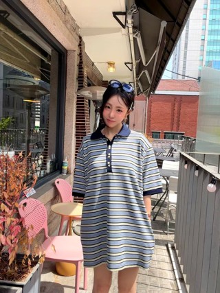 蓝色