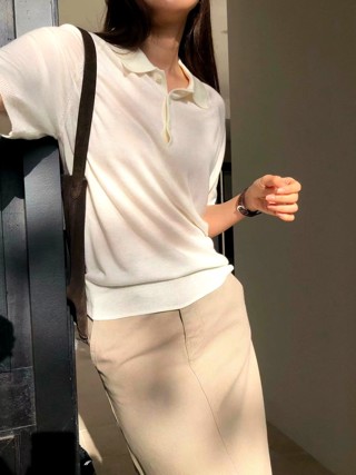 白色
