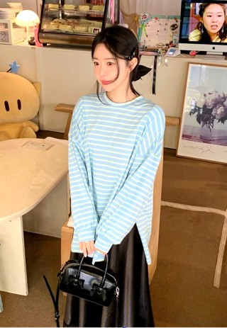 蓝色