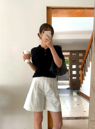 黑色