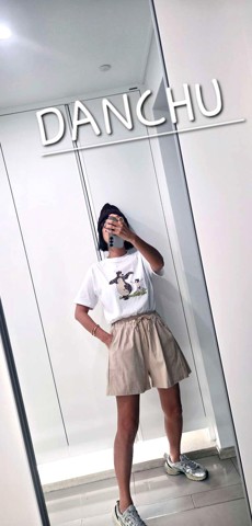 白色