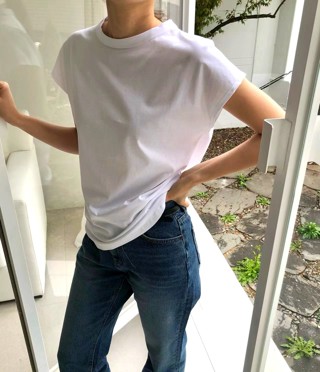 白色