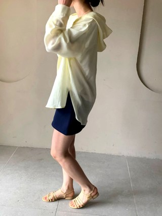 黄色