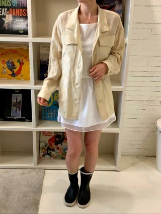 米色