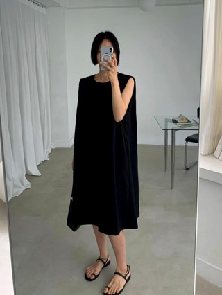 黑色