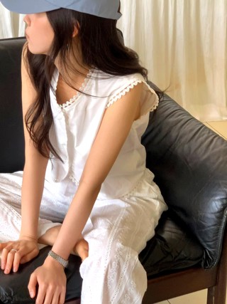 白色