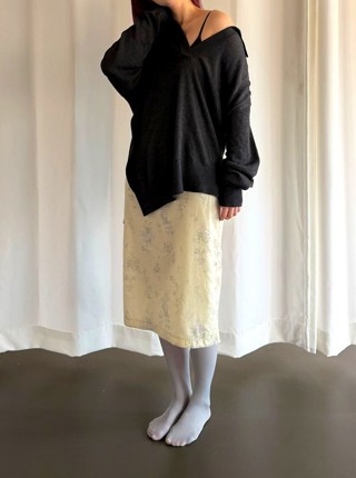 黑色