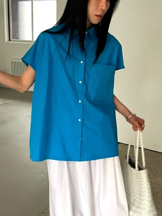 蓝色